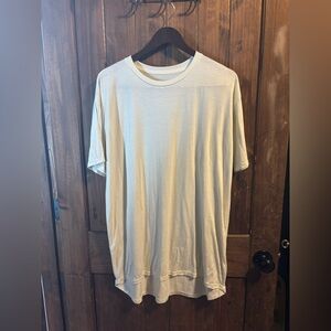 Elegant Cream Women's Short Sleeve Tee